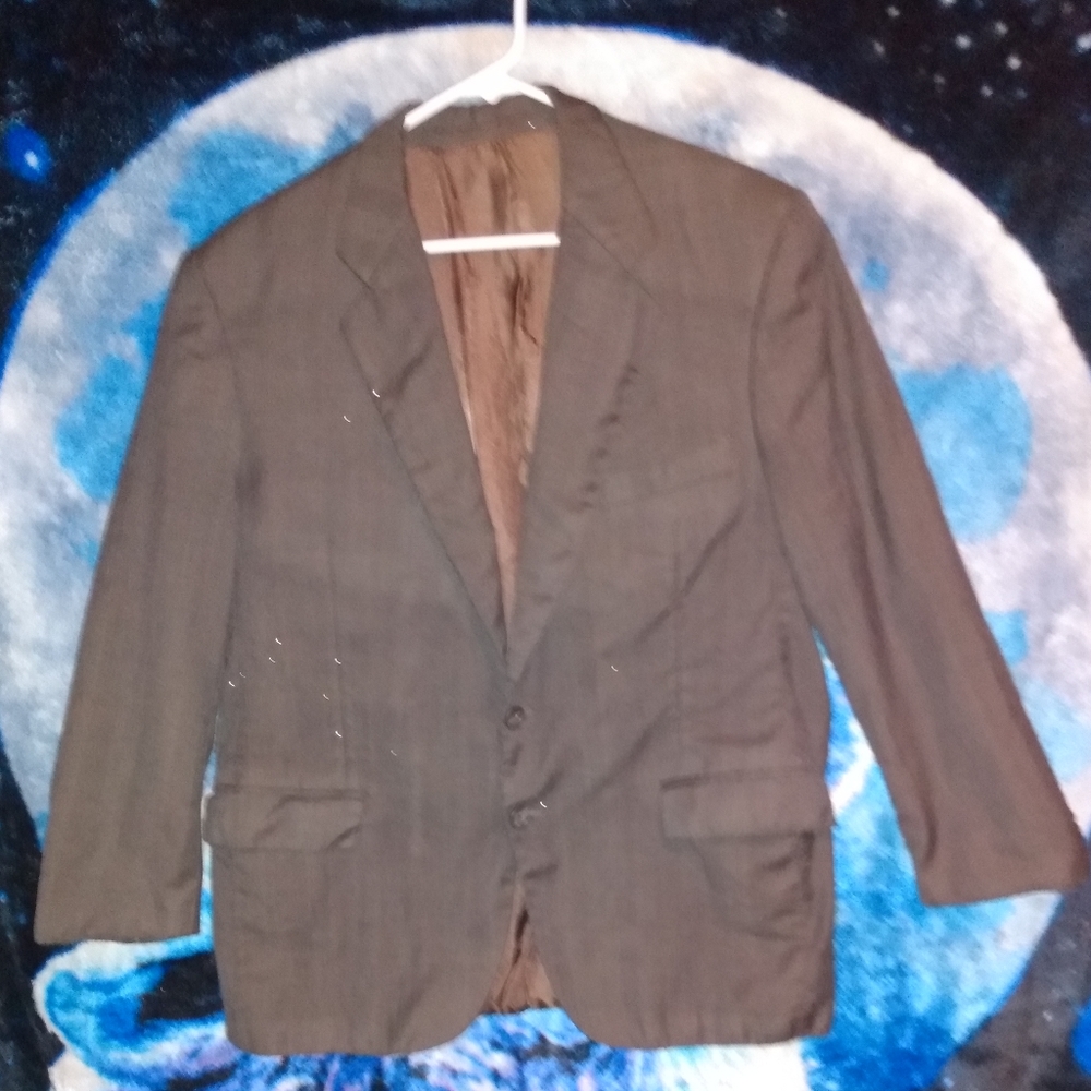 Luis Roth grey suit jacket